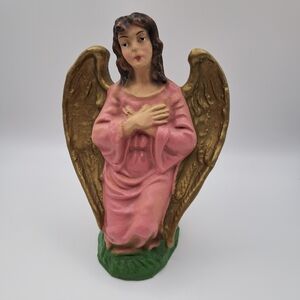 ​Vintage Italian Nativity Replacement Angel – 5" Kneeling Pink & Gold – Italy